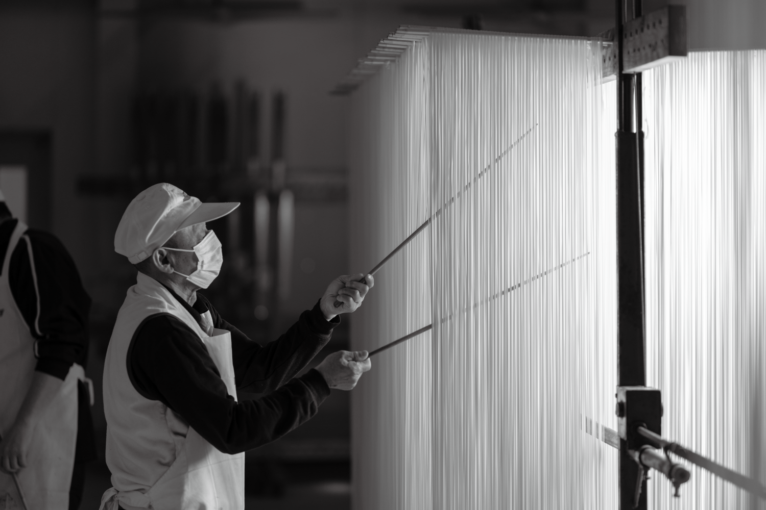 手延べ工程：たたみと休ませ