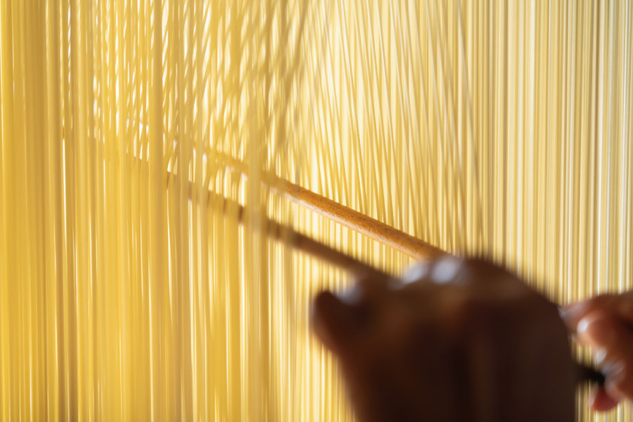 工程8：ハタ掛け・箸入れ